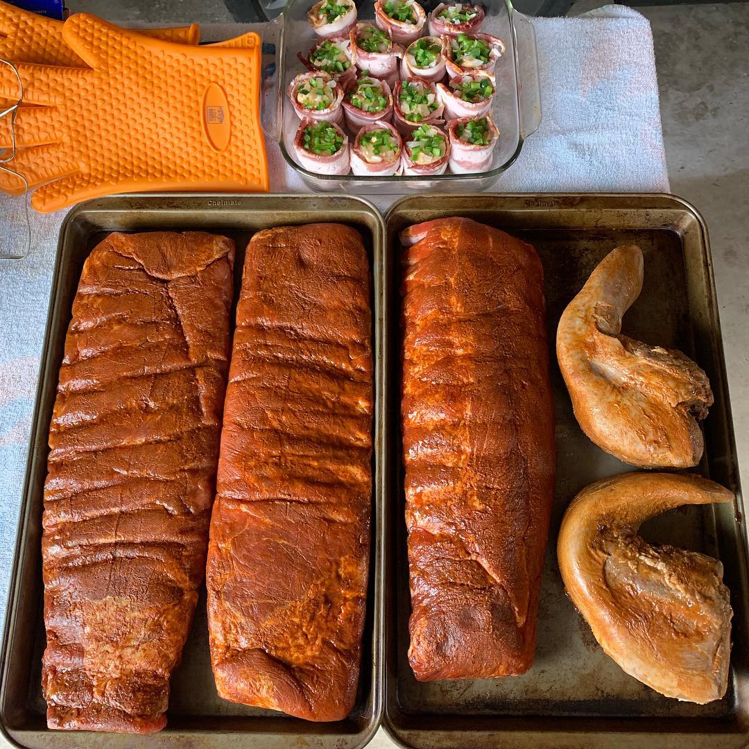 Gloves on <a href="/threeeswithak/">Lisa P.</a> 🧤.
.
I’m ready for the first smoke of the season! Ribs, pork shooters, and yes... beef tongue! That’s a first but excited to see how it turns out. 😬.