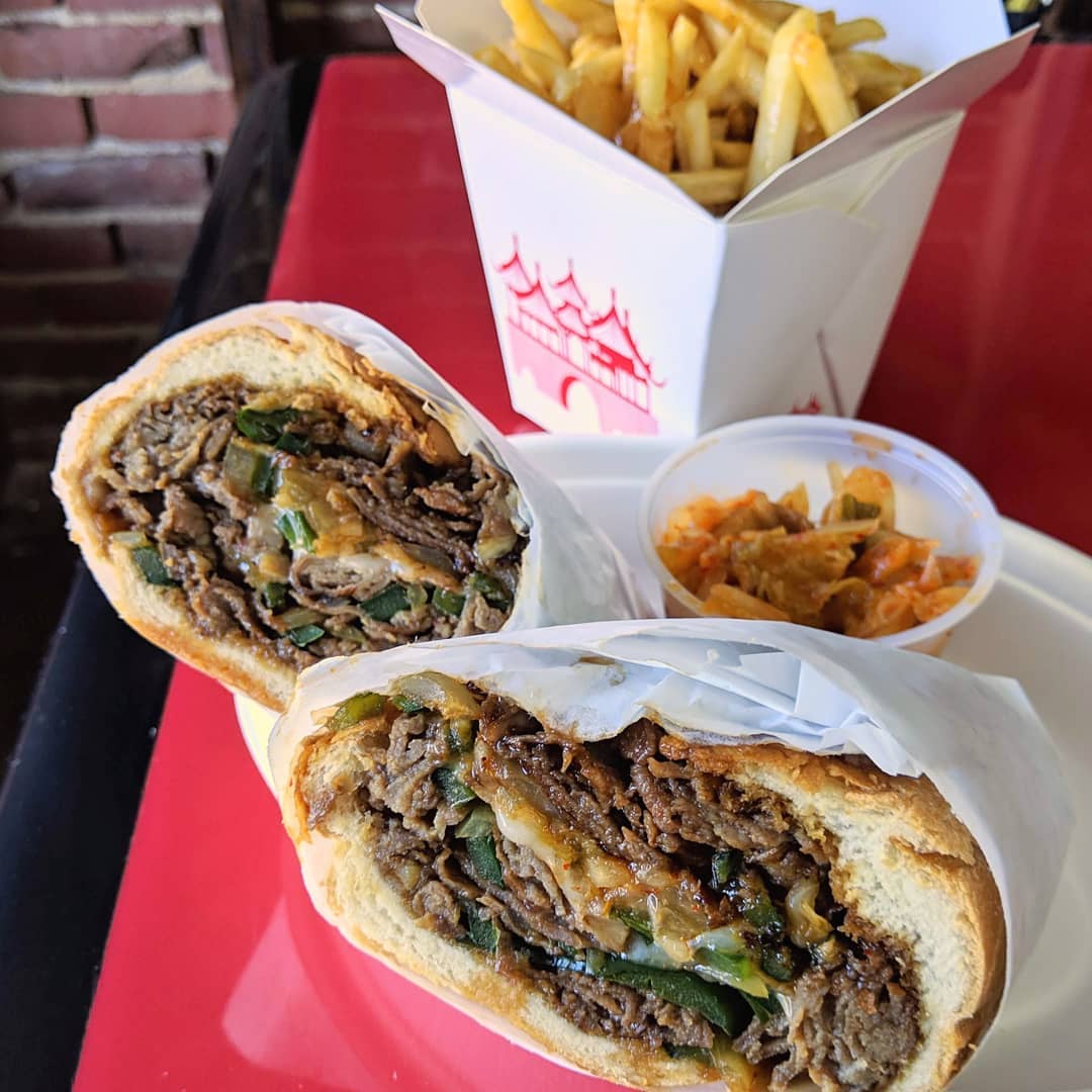 Foodzooka's tweet photo. Sink your teeth into a Seoul kimchi cheesesteak and honey buttered fries with a Bite Me Gourmasian attitude!🌯🌶️🍯🍟🥤😋 #koreanfusion #glendale #glendaleca #eaglerock #pasadena #lafoodie #explorela #foodzooka https://t.co/qFllJZw5oT