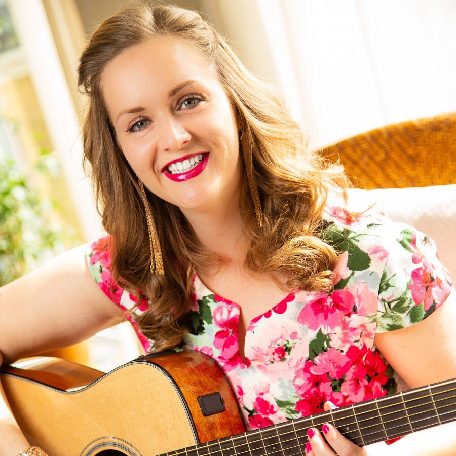 Any Allred is live at 8PM tonight #YQL!
.
From opening for George Canyon, as well as competing as a finalist in the Voice of the Big Valley Jamboree, she was also nominated for “Fan’s Choice” with the Alberta Country Music Association!

#Lethbridge <a href="/YQLethbridge/">YQL</a>