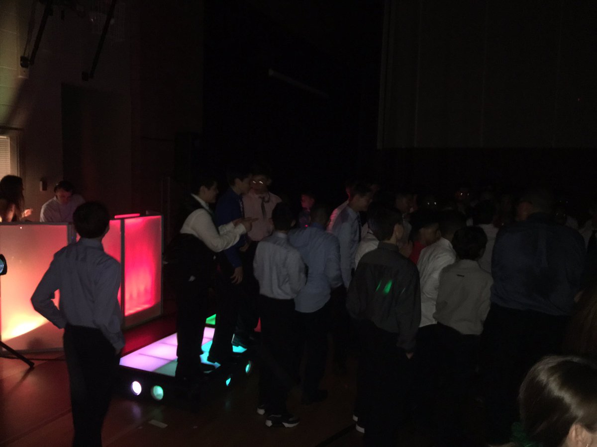 Valhalla Middle School tweet media