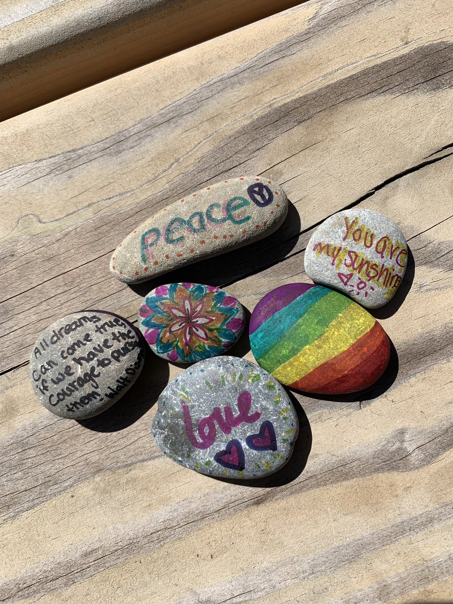AnnieGreeno's tweet photo. Day 5- last day of our outdoor classroom! Prayer rocks - kindness counts @AnnieGreeno @kyliebes #hs4 #outdoorclassroom #prayerrocks #kindnesscounts #findme https://t.co/ZV7al9lmbK