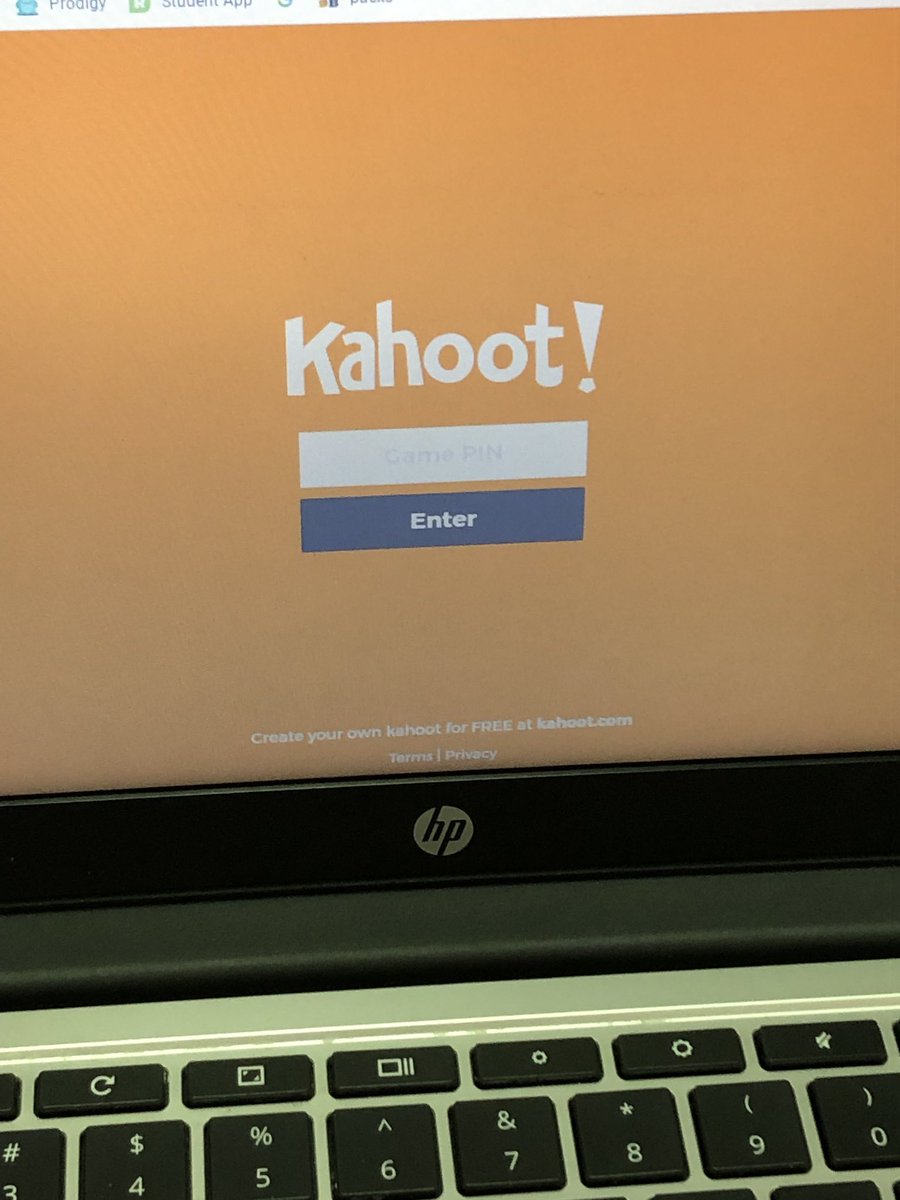 Team_112_Murphy's tweet image. #FunFridays where we only learn through games! @McBrideMtnLions #spsexplore #cybersquad #ERP