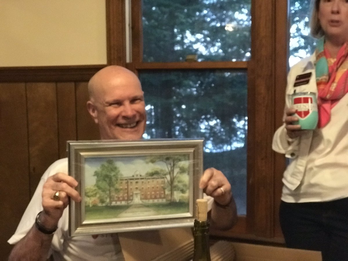 PEFriedlander's tweet photo. Cheers to @RickBeyer for being recognized at #SLUAEC for all his impressive work to @StLawrenceU on campus and as an alum. We’re so lucky to have people like you who pave the path for past, present and current Laurentians❣️ https://t.co/WsTxlcNQyY