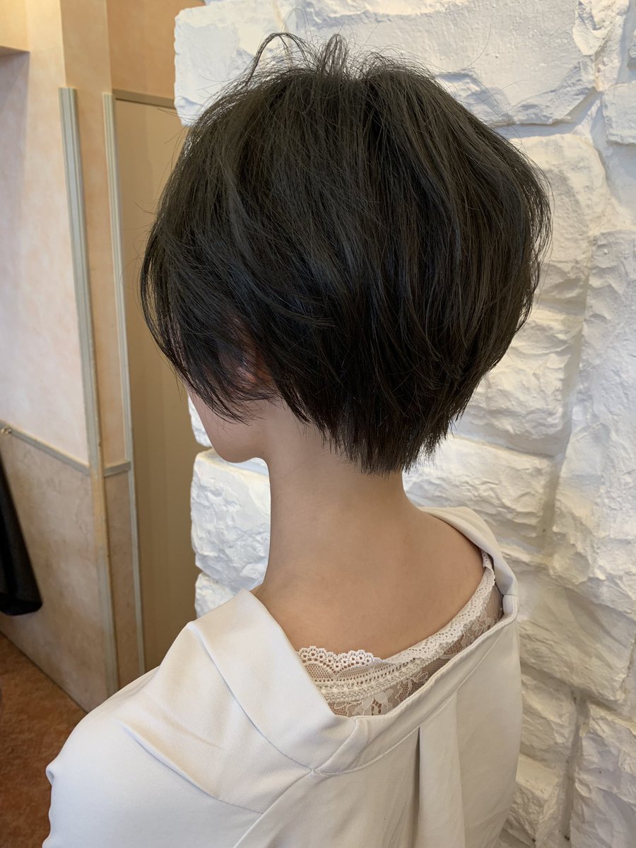 落合 洋平 カットモデル 募集します 6月11日火曜日時 場所は北千住駅から徒歩3分 お値段は無料です カラー パーマ トリートメントもしたいかたは1000でご案内可能です カットモデル募集 サロンモデル カラーモデル 東京 北千住 美容室