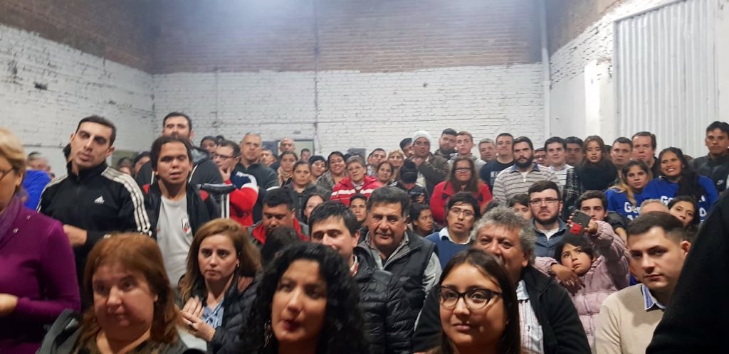 ¡GRACIAS! ❤️

Quiero agradecerles a los miles de vecinos que nos acompañaron en esta campaña y pusieron todas las fuerzas de su corazón para demostrar que otro Tucumán es posible. La transformación está cerca, solo depende de nosotros.