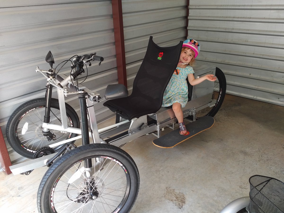 w4lev's tweet image. We listened! To many riding our #NakedELF 2 person #LEV; adding @xtracycle  pad to rear platform for bigger riders! @TriadEVNC #LightEV