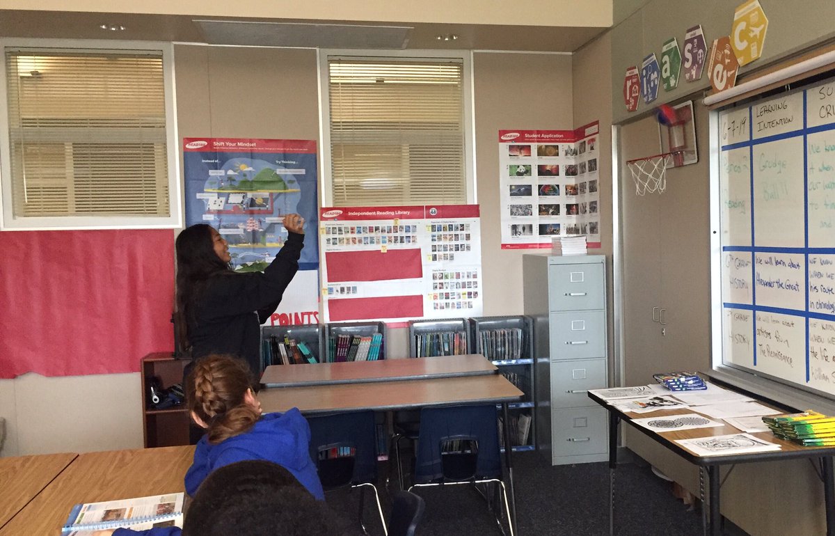 mrs_irwin312's tweet image. Vocab Review, the Grudgeball way! 🐾🏀Mr. Robinson intros the game to his class to review unit Vocab. Grudges WERE created in the name of LEARNING! Thanks for @Pinterest-ing the idea, @kwilkinstchr! #CVMScougarPRIDE @CajonValleyMS #GamifyingLearning #DLPCoaching