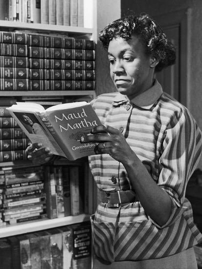 wellreadblkgirl's tweet image. Happy Birthday to the extraordinary poet #GwendolynBrooks 💕 Born on this day in 1917 📖 “I felt that I had to write. Even if I had never been published, I knew that I would go on writing, enjoying it and experiencing the challenge” #wellreadblackgirl