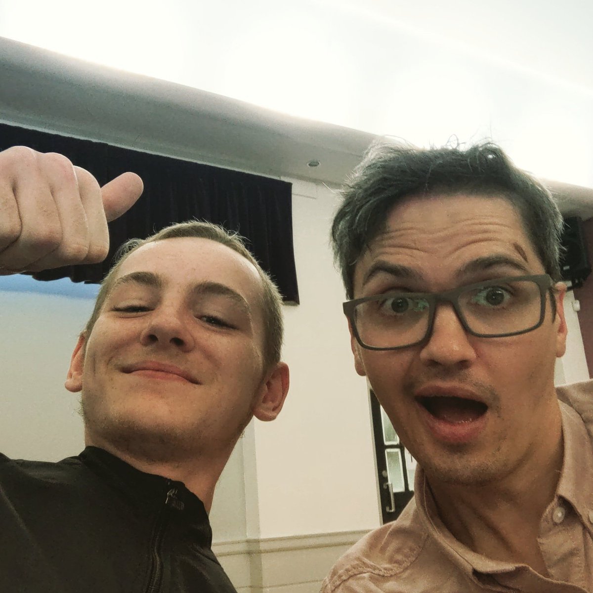 ConnectAlloa's tweet photo. Had a great time at the volunteers week awards ceremony presenting the "young person of the year" award at ctsi's award ceramony.

Congratulations to Cameron from Hawkhill community association 😀🤙

- Tony &amp; the Connect Team

#VolunteersWeekscot #voluteerweek #weecountybigheroes https://t.co/JjRGAp24pG