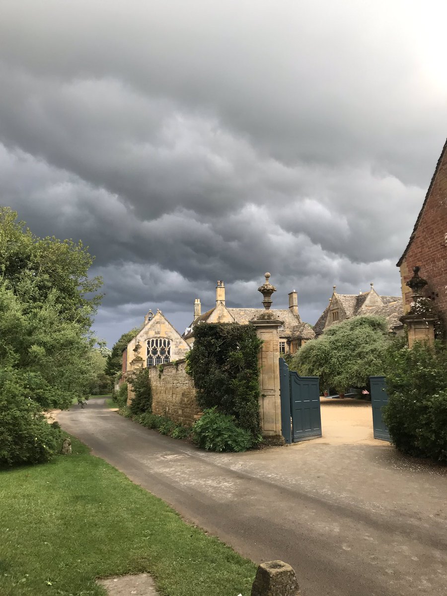 StratLitFest's tweet photo. Event was bathed in sunshine. Then as soon as it ended, this! Thank you whoever was looking down and thank you @HidcoteNT for your warm hosting. https://t.co/eZpwvXafml