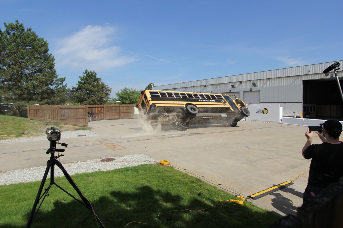IMMI_Safety's tweet photo. IMMI and @CAPETesting helped @STNMagazine kick off their STN Expo with a live crash test demonstration today! https://t.co/rpaYwfHLGG