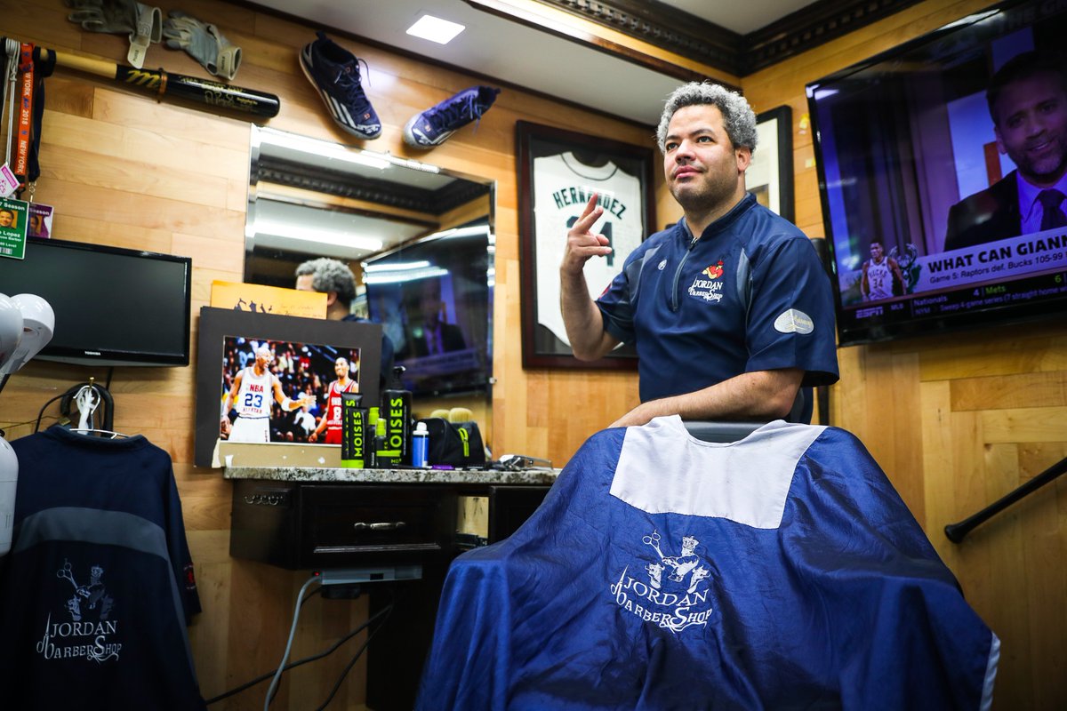 Cut4's tweet photo. He's the guy that King Felix flies out to Seattle for an emergency haircut, the only person that can touch Adrián Beltré's head and live to tell about.

He's also Luis Severino's good luck charm.

Meet the barber to the stars of @MLB.

https://t.co/VQ9NbdwOhE https://t.co/mAp1q1avkV