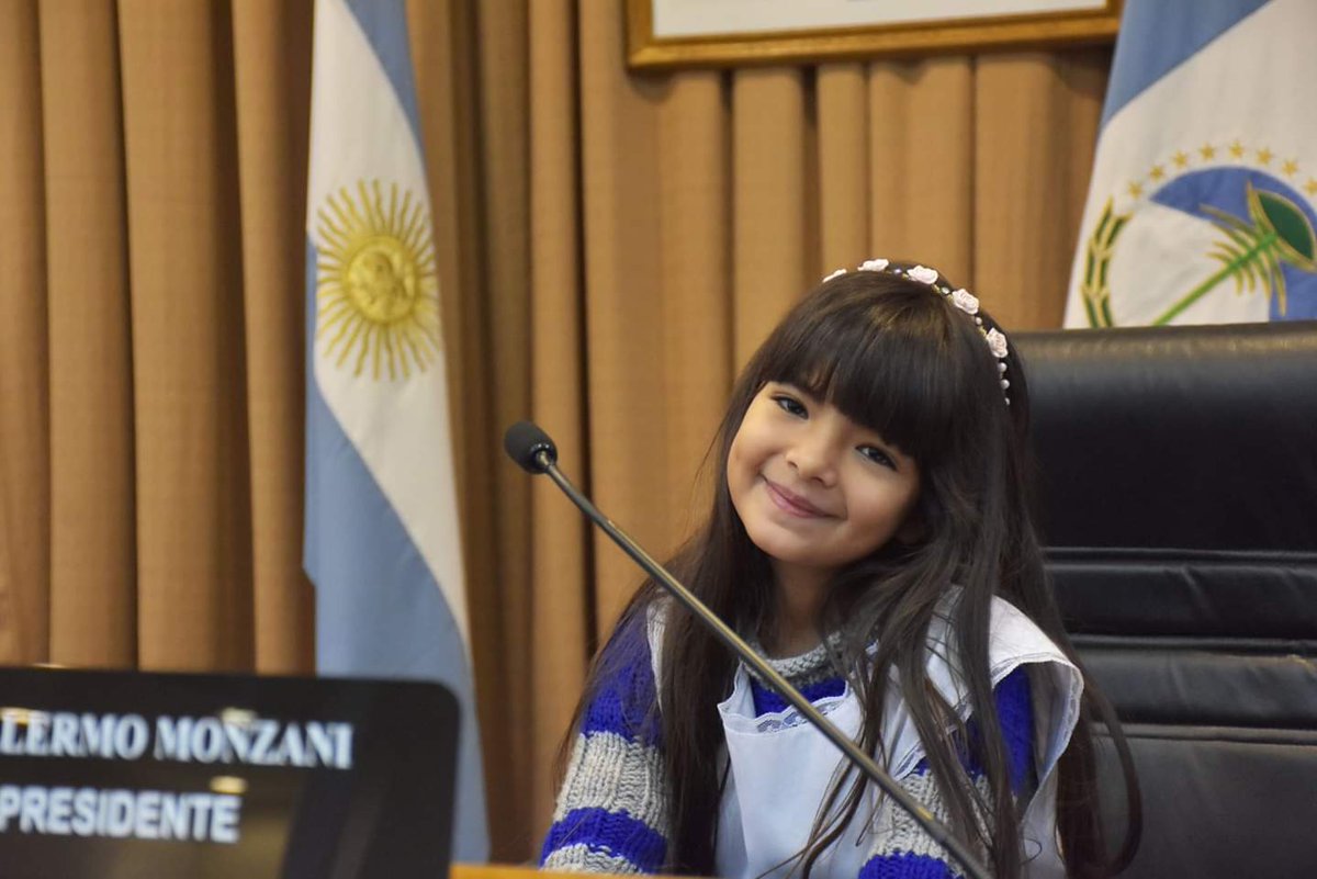 cdneuquen's tweet photo. 😁 ¡VIERNES DE VISITAS GUIADAS!

Hoy los alumnos de tercer grado de la escuela 183 conocieron el Concejo Deliberante 👏 https://t.co/Y7kQoutODO https://t.co/u7svAJwRzN