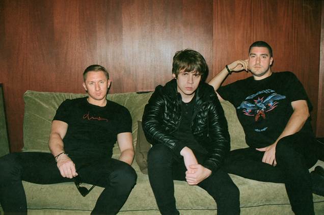 #NewReleases ¿Se imaginan la voz de <a href="/JakeBugg/">Jake Bugg</a> en un track electrónico? Escuchen "Be Someone" con el dúo de DJ's ingleses <a href="/CamelPhat/">CAMELPHAT</a>: smarturl.it/BeSomeone. 😎