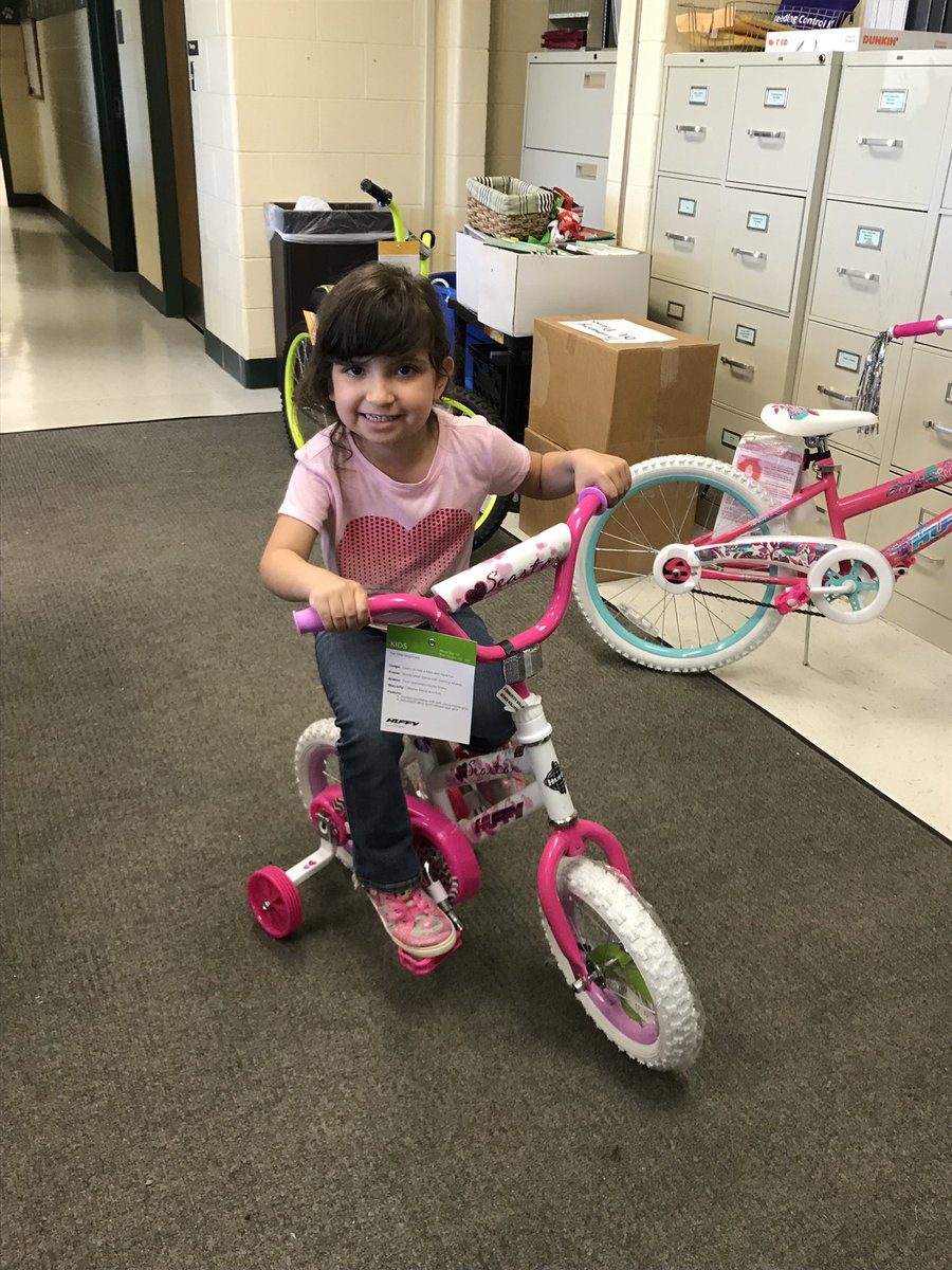 WPrimary50's tweet photo. Thank you @HoraceMann for donating bikes to our school. 3 awesome ROAR kids names were picked out!!  They are sure to have a great summer with new bikes!!  @Woodland50News @StaceyJAnd @JAndersonPrin #ROARwithPRI https://t.co/yCQNSaeAyS