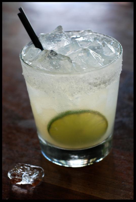 bar avignon tweet media