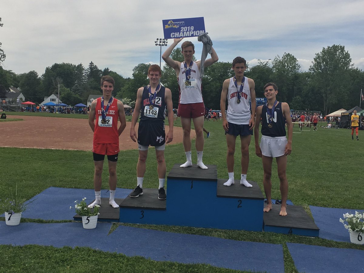⚓️Congratulations To Arlington’s Mark Scanlon.  The 2019 Division 1 state champion in the 800m with a school record time of 1.52:58⚓️. Way to go!