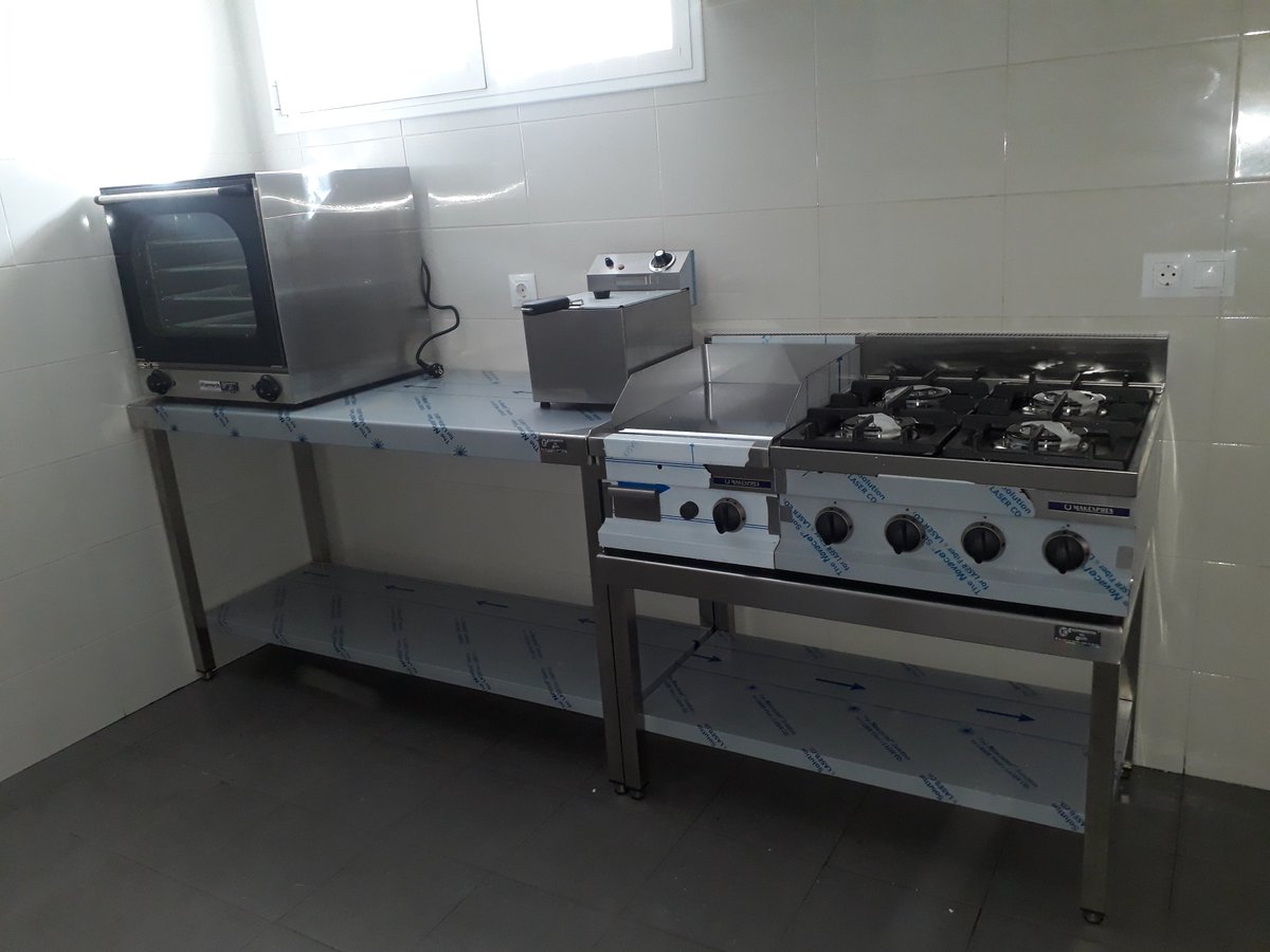 aytogata's tweet photo. Instalado nuevo equipamiento industrial para la cocina del bar de la piscina.
Abierto el plazo del concurso para la explotación del bar durante la temporada de apertura de la piscina. + info en Ayuntamiento https://t.co/m8jnmZlFte