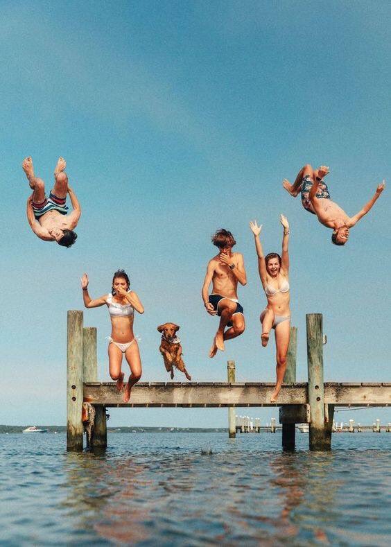 AmyBrianNatural's tweet photo. Happy Friday! I'll be at the beach this weekend to soak up some Vitamin SEA. Where will you be adventuring? 🌊
#weekend #adventure #optoutside #coconutwater  #AmyandBrianCoconutWater https://t.co/KibcrjlTRc