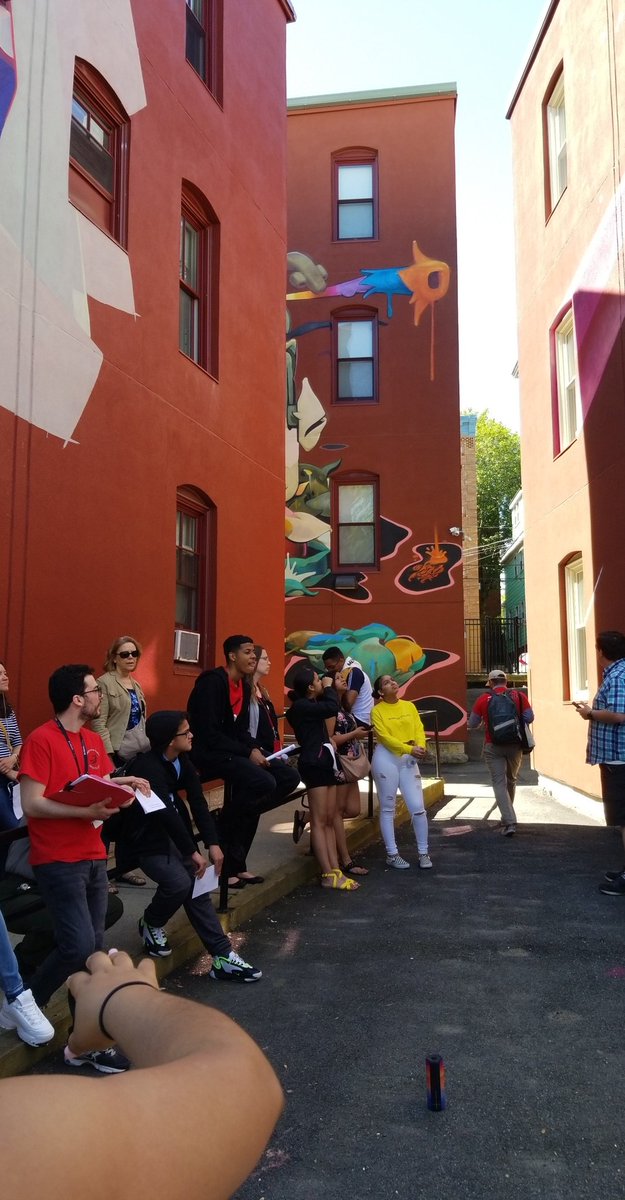 Contreras_Salem's tweet photo. Today I was lucky to go on a Walking Tour of the History of Immigtation in Salem curated by our exceptional Intermediate ESL students. We were joined by Mayor Driscoll, the National Park Service, LEAP for Education, and others. What a perfect day for this experience!
#wearesalem https://t.co/04eT7iKb3l