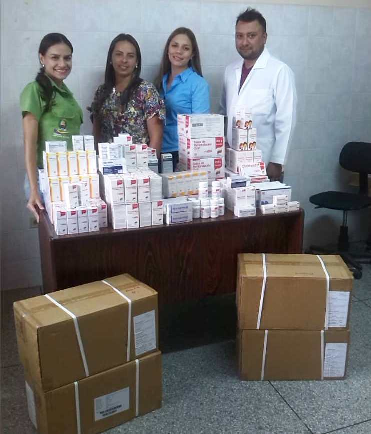 Fundasaludtru's tweet photo. Entregada dotación de medicinas e insumos médicos al Consultorio Popular T3 Mesa de Esnujaque gracias a las gestiones emprendidas por la Primera Combatiente @ajacquep y su equipo de trabajo
@RangelSilva4F @GobTrujillo @CiudadTRU @Paisana92 https://t.co/XKxiRwuXFx