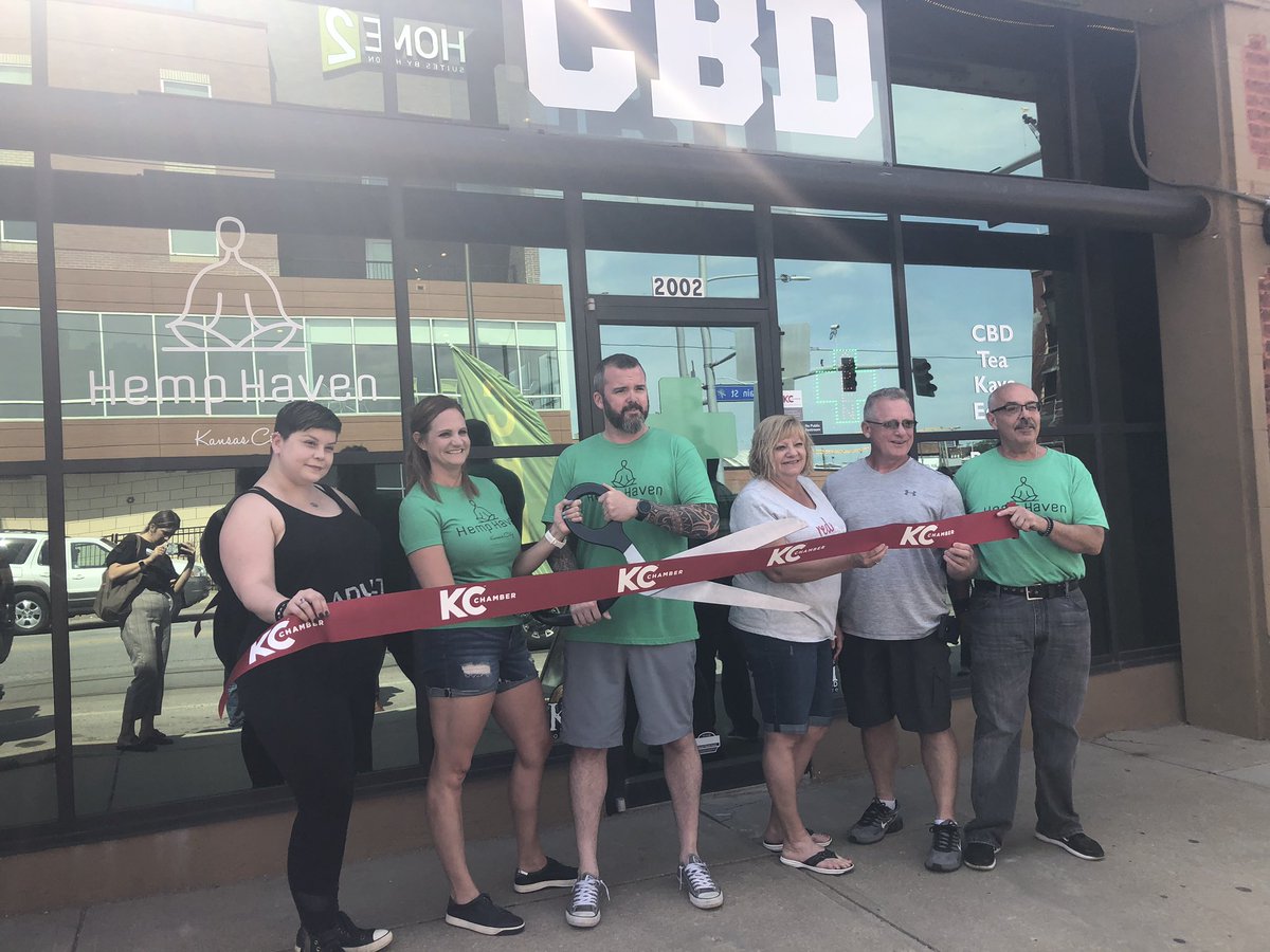 kcchamberMEMBER's tweet photo. Welcome to 20th and Main, Hemp Haven! #Open4BizKC #BigScissorsKC https://t.co/KlZTzeyMCk