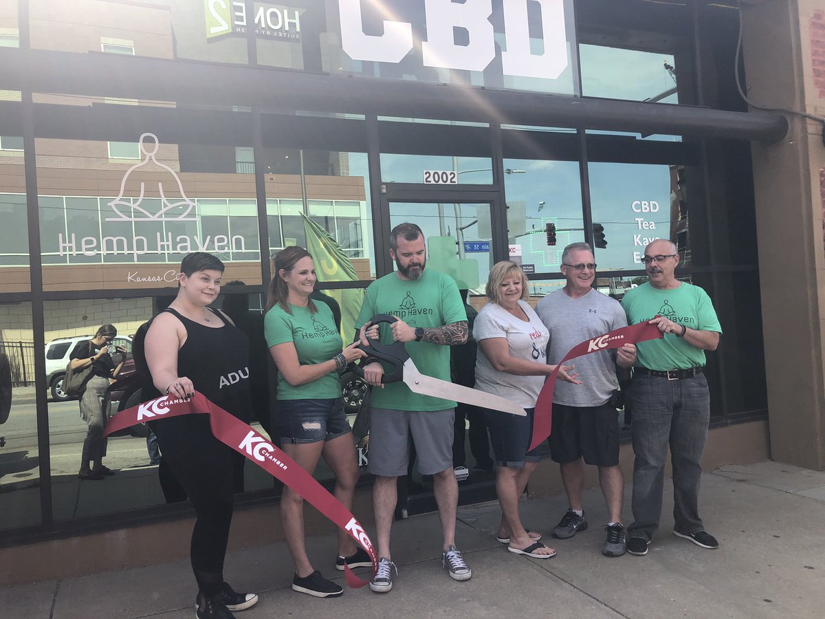 kcchamberMEMBER's tweet photo. Welcome to 20th and Main, Hemp Haven! #Open4BizKC #BigScissorsKC https://t.co/KlZTzeyMCk