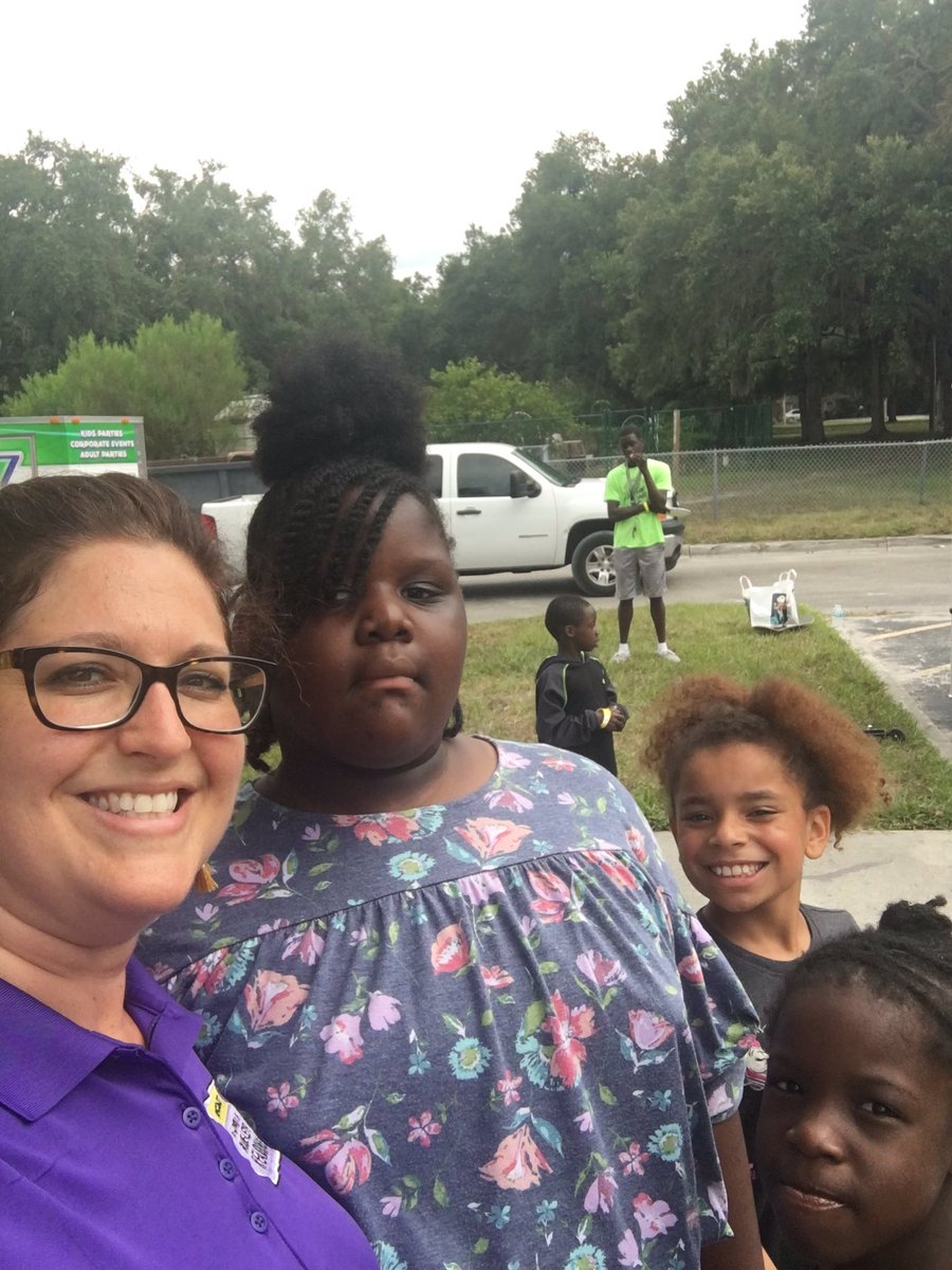AMcNaryTPF's tweet photo. Another #bookrichenvironment event at SUMMER JAM @HousingSarasota !!!! https://t.co/9VNk4AnfJh