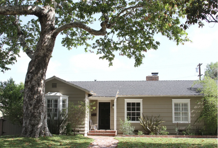 Rob_Laub's tweet photo. Here’s the Real Difference Between a Foreclosure and a Short Sale https://t.co/FnctNUWjQU
#foreclosure #shortsale #realestate #terms #understandingdifference https://t.co/IMQDI8CYn1