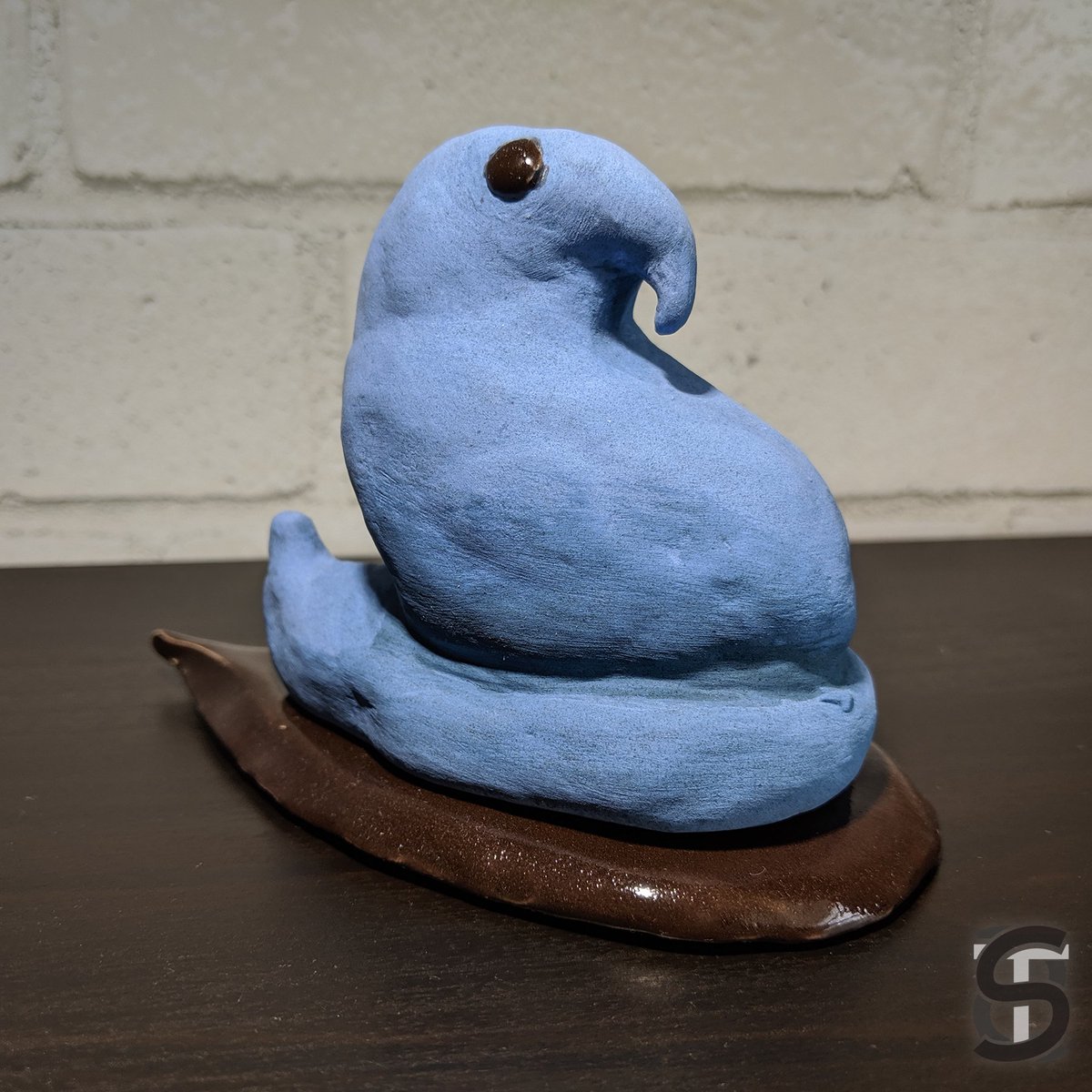 SonderTheStars's tweet photo. Look at this cutie! Look at him!

He’s a periwinkle Peep I made in sculpture class. More pictures below. 

#PeepArt https://t.co/OHRRvFJnPr