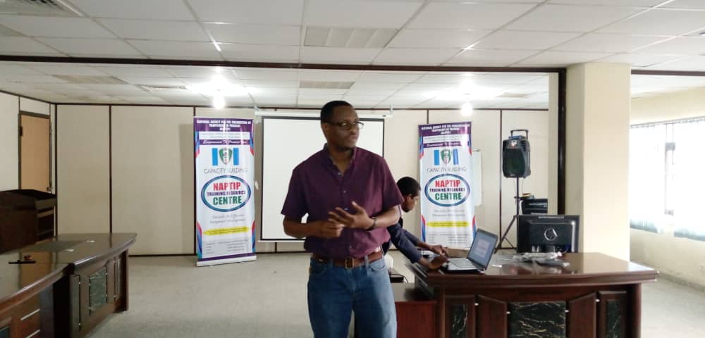 CIPLIN_2019's tweet photo. Earlier today with the NAPTIP stakeholders, Mandela Washington Fellows and our International Guests...
It was an awesome moment of intellectual exchange of ideas, discussion on legal system difference  and many more.
#CIPL #MWF #UN #MWF#Worldleaders https://t.co/T3dvY6FLRR