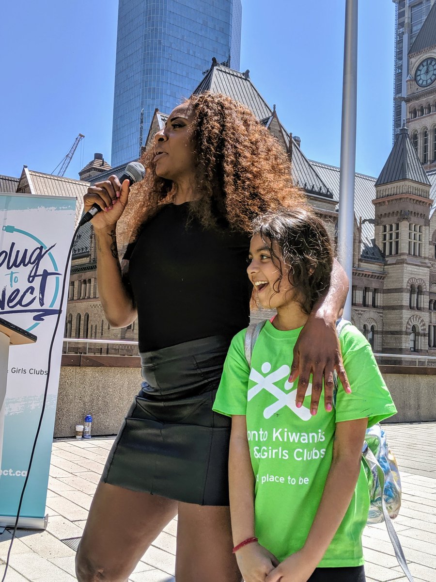 j_b_morrow's tweet image. Working with @JullyBlack for #UnplugToConnect was definitely a career highlight. She is a force! So inspiring 💪🤟📵