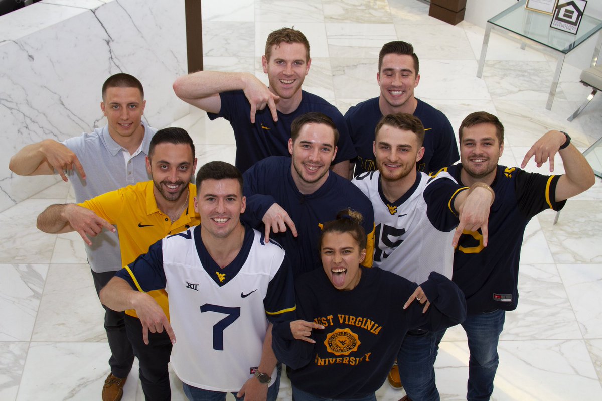 Saint_Nicholass's tweet photo. #newdayway #wvu #hornsdown @WestVirginiaU @wvuccobe https://t.co/5rTyUHTV7Y