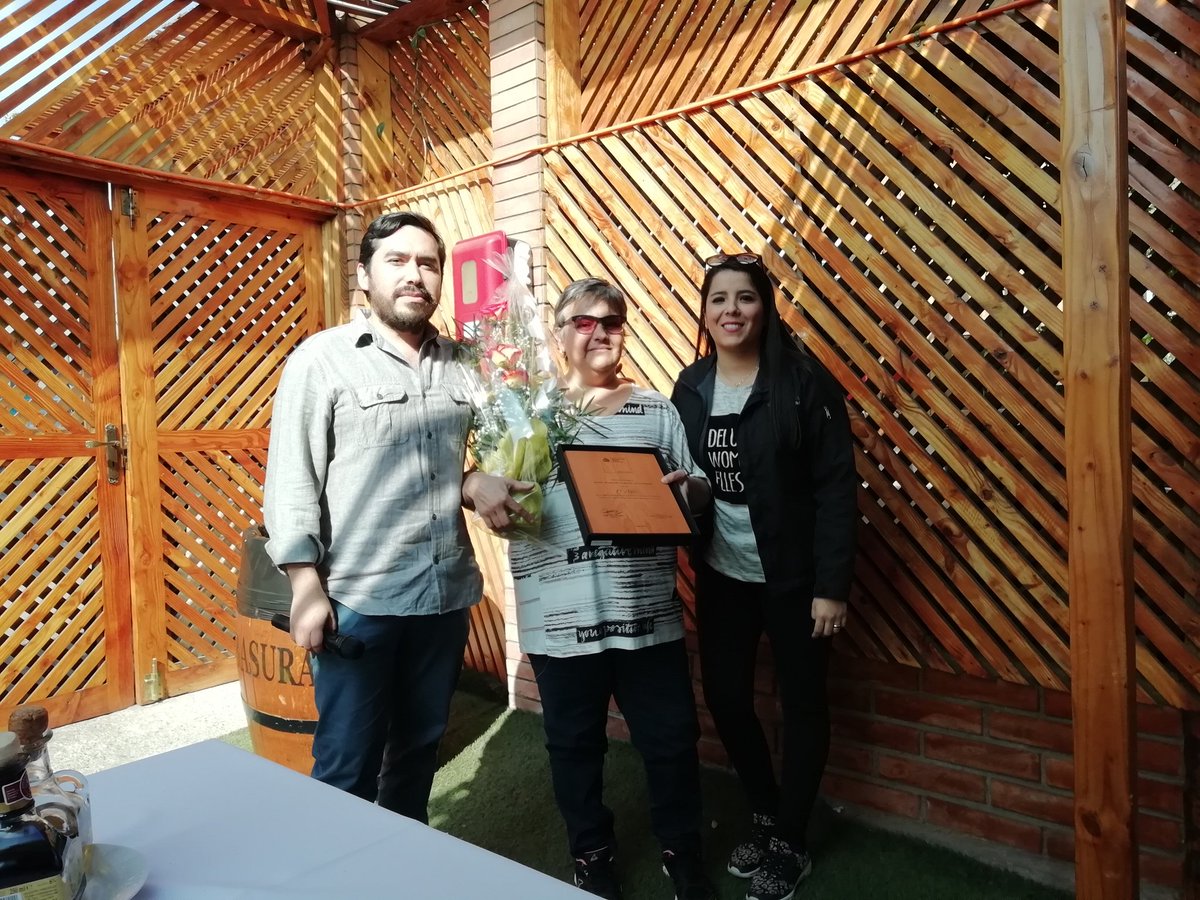 AntofagastaBBNN's tweet photo. En el marco del aniversario N° 88 de nuestro querido @MinisterioBBNN, hoy los funcionarios de la @AntofagastaBBNN celebraron con actividades recreativas y reconocimientos a funcionarios con 15 y 20 años de trayectoria🥇🎂🍰🎈🎁🎂🎊🎉 https://t.co/TqZfWpSg8O