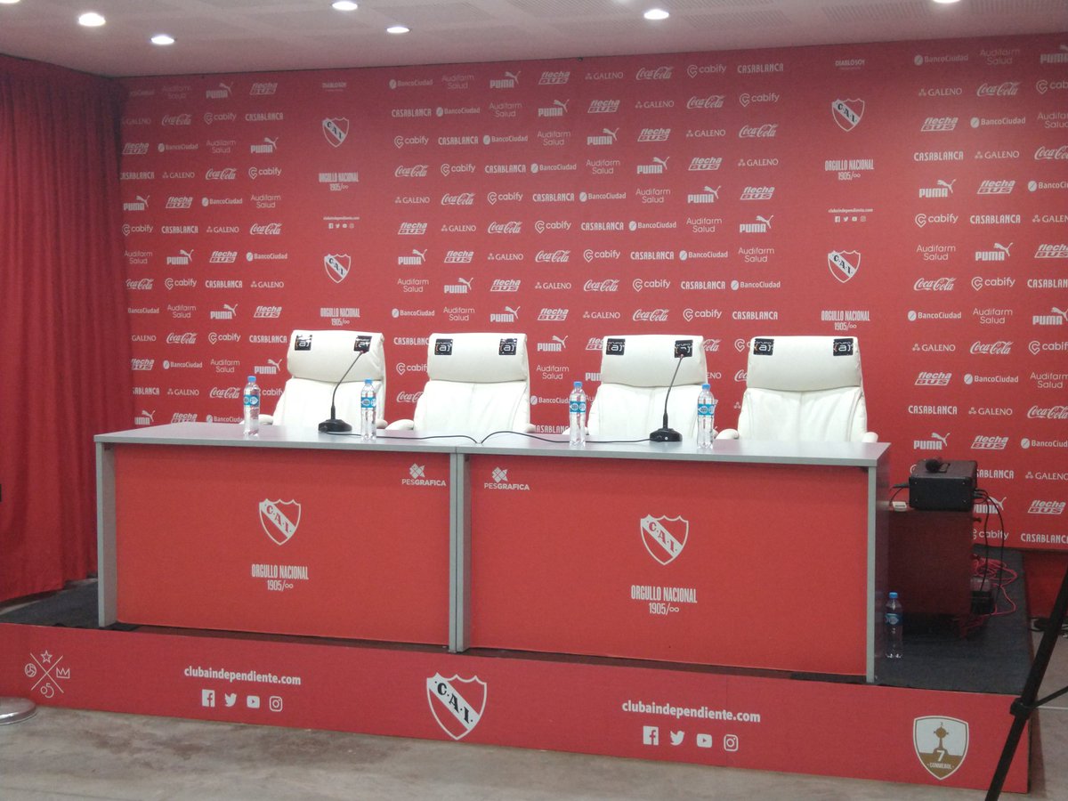 nachorivarolaok's tweet photo. Ya estamos en Avellaneda para la presentación de Beccacece en #Inependiente @SC_ESPN https://t.co/NKcIIFx3G6