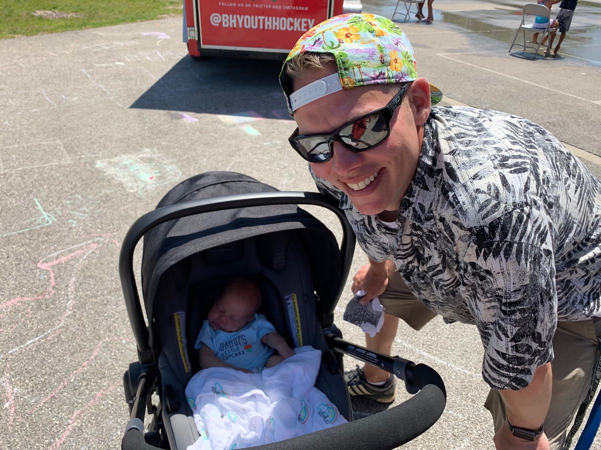 Parker’s first field day / Dad! Stop throwing water balloons at the nice #IvyHillLeague kids! ⁦<a href="/ivyhillpe/">Mr. H. 🤘🏻🤙🏻</a>⁩ #d25ItsPersonal
