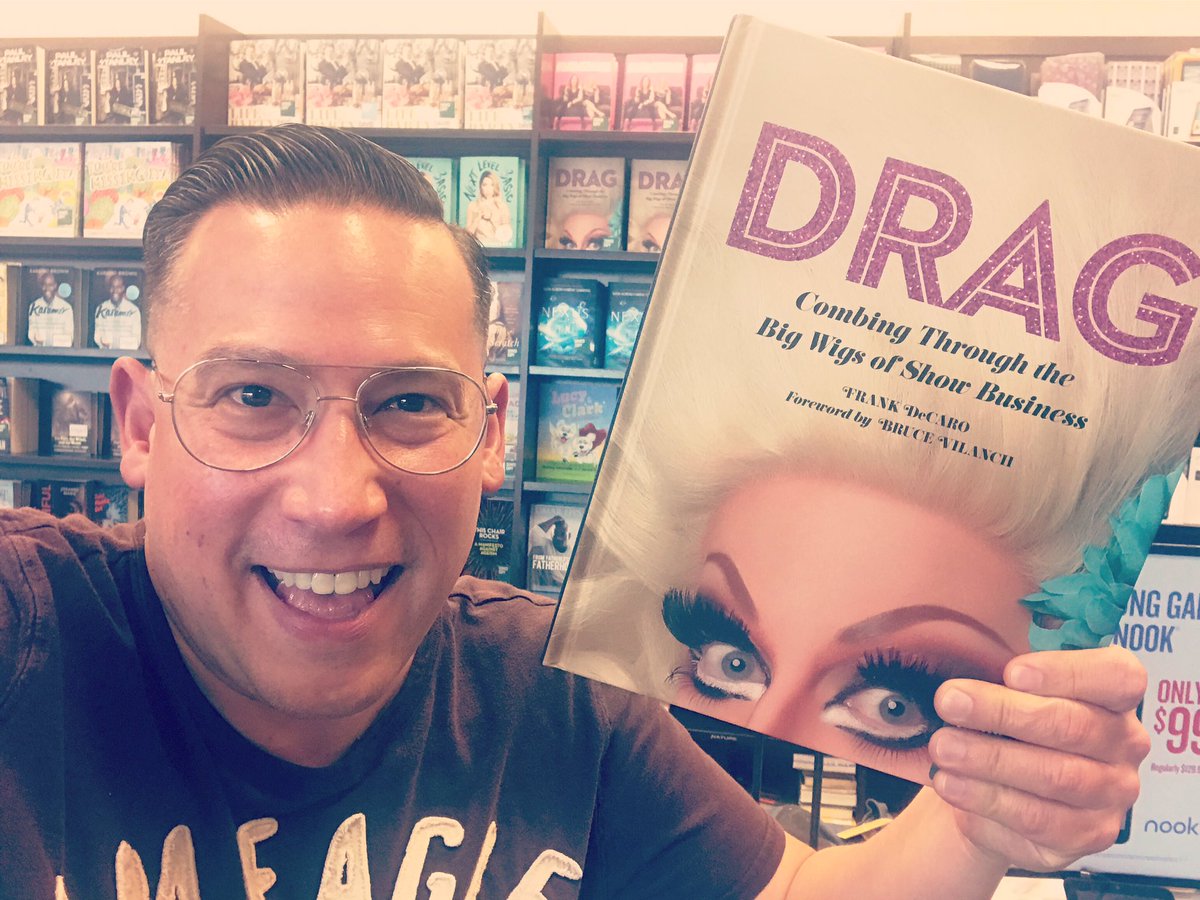 JayzenPatria's tweet photo. Just picked up my signed copy of #Drag #BigWigsOfShowBusiness by my pal @frankdecaroshow 🏳️🌈 This is a must read! #PrideBooks https://t.co/cc8uAdMorC