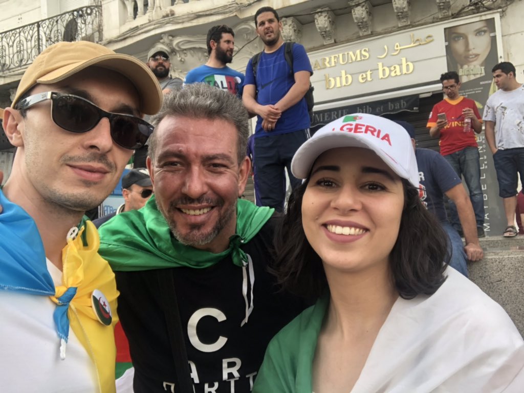 ryadAbk's tweet photo. #Act16 déterminés à rejeter l’absurde; Dégager un système de 57 ans n’est pas facile, mais rien n’est impossible devant la volonté d’un peuple.
Un selfie bizarre avec la sœur de BEN MHIDI toujours présente malgré son âge.
#Algerie_Libre_Démocratique #Un_Seul_Hero #Le_Peuple https://t.co/sFeW8MbDxm