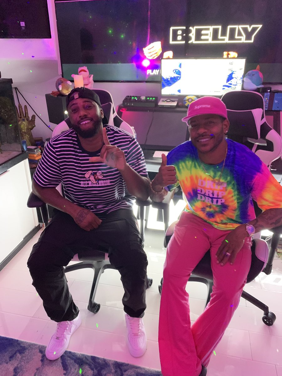 LoickEssien's tweet photo. New Projects Sounding Super Waved Up! 🌊 #EazyCall https://t.co/V2iR9lTYv1