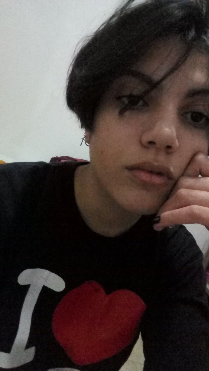 starbabybear's tweet photo. Cortar o cabelo foi a melhor coisa que fiz na minha vida
#lindasim https://t.co/2UgrkBch6E
