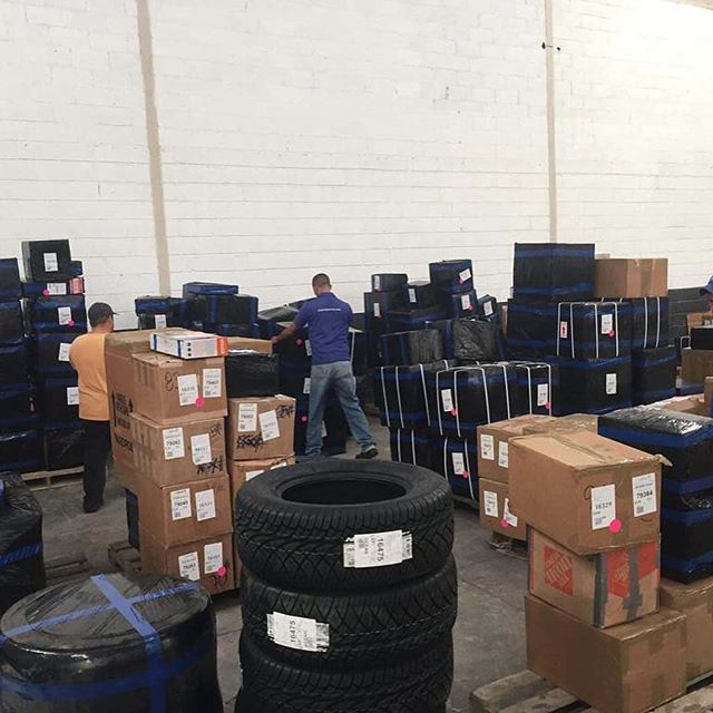 tgl_envios's tweet photo. ¡SE VIENEN GRANDES SORPRESAS!

Nuevos ENVÍOS.
Nuevas TARIFAS.
Nuevas PROMOBOXES.
Más PICK UP.

Todo para ofrecerles una logística acorde a sus requerimientos y necesidades.

#TGLEnvios #Courier #PuertaaPuerta #Logistica #Packaging #EnviosAereos #EnviosMaritimos #Venezuela #U… https://t.co/7pM1w73B0r