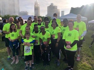 arneduncan's tweet image. (1 of 2) We run with friends from across the city with #StridesforPeace because...