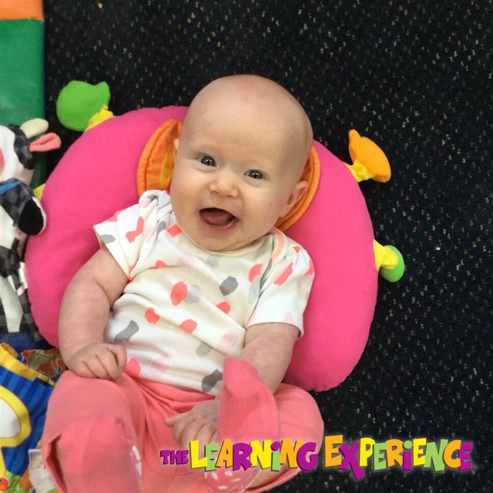 paulawalnutsMTV's tweet photo. This smile makes me smile #smileforalexs https://t.co/JniHgBUDnF