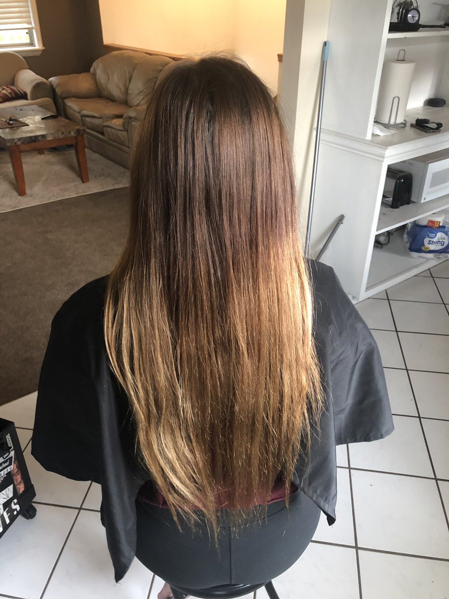 bella_reign21's tweet photo. before and after the big chop✂️💇🏽‍♀️ https://t.co/IE206oe3a0