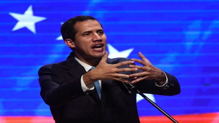 Guaidó preguntó por qué Lacava mostró cuarto lleno de medicinas si supuestamente hay un bloqueo...