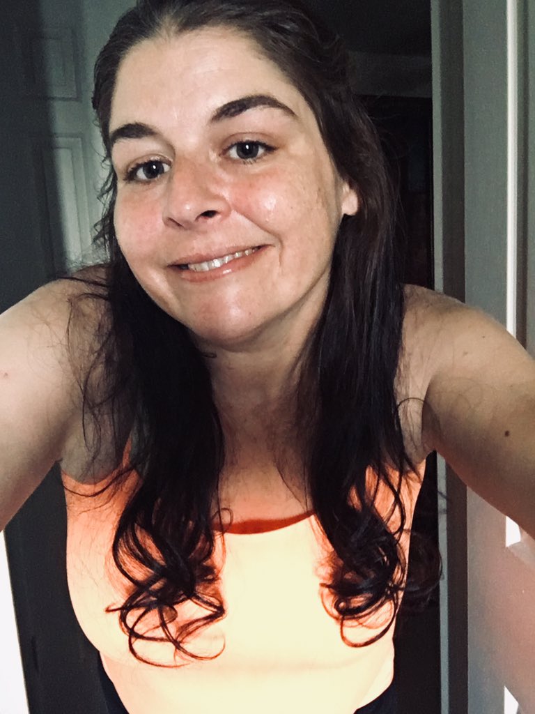 Sky_Lee_1's tweet photo. @fred_guttenberg I #WearOrange today to represent all the many lives cut short due to #GunViolence.
It’s time for #GunReformNow. The facts is we have more people that die due to #GunViolence than all the wars combined.
Let’s get behind those who will fight to #EndGunViolence!
#ForJaime 🧡🧡 https://t.co/GKvsb9Oe89