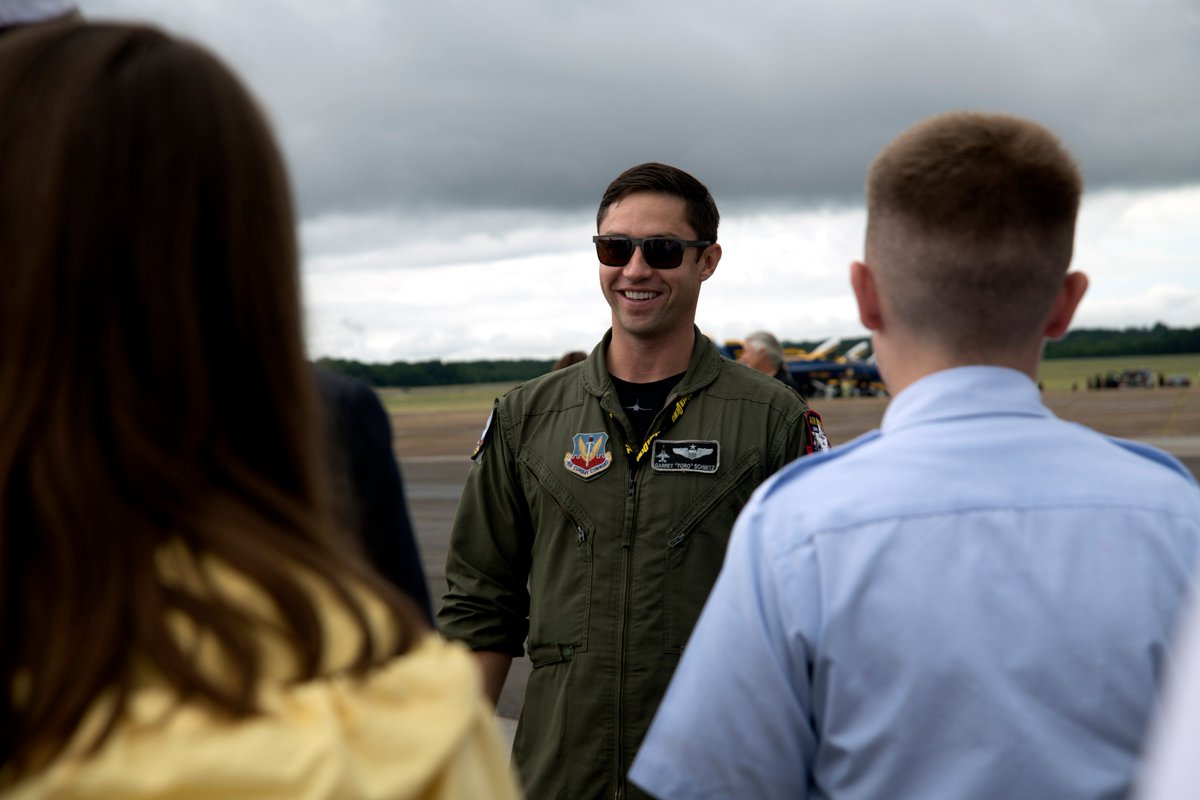 ViperDemoTeam's tweet image. Although the humidity may not feel great, it sure makes for some interesting Fighter Friday photos!

@greattnairshow @USAFRecruiting @ACCAerialevents @USAF_ACC