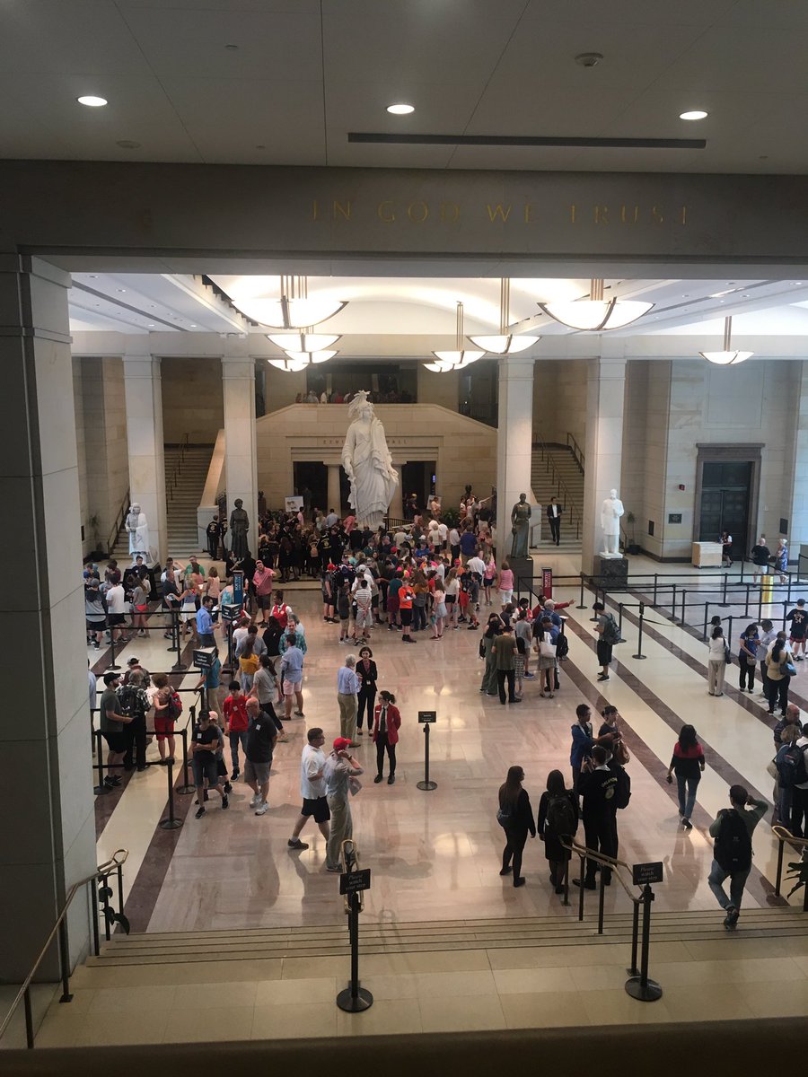 TriciaPohan's tweet photo. What a great 3 days we had in Washington DC!!! Our students were amazing! โค๏ธ Iโm very proud to be #teachinginthemiddleโค๏ธ#WeAreChesterNJ @BlackRiverMS https://t.co/po9QqlfGP1