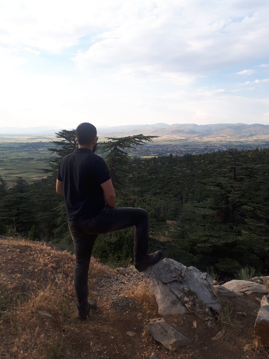 "Biz Türk'üm demenin potansiyel suç, Müslümanım demenin nostalji sayıldığı bu dünyada; inadına Türk, inadına Müslümanız!"

Muhsin Yazıcıoğlu