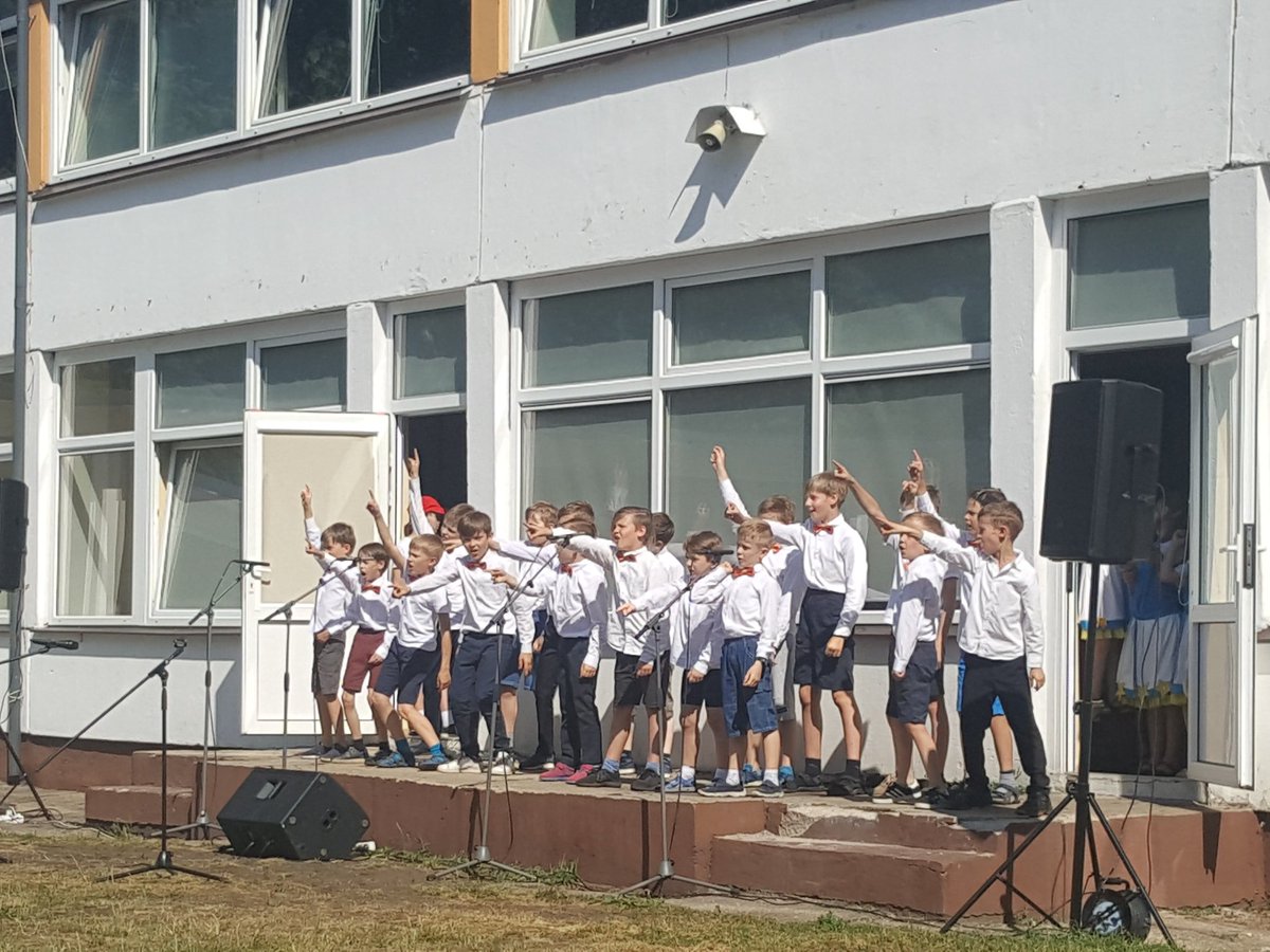 a_cultures's tweet photo. Ceremonia de despedida de nuestro proyecto en Lituania. Gracias por todo. Thanks @Erasmus_Project https://t.co/J9bobSqL5J